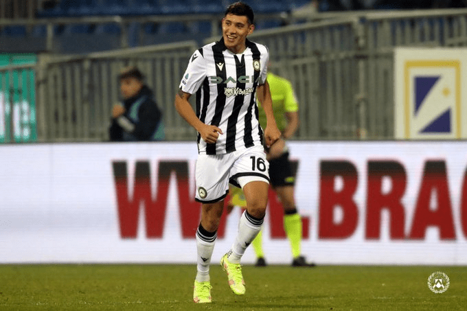 kaiyun体育官网包含太狠了！尤文图斯围绕欧超杯止住颓势萨拉赫连续七场比赛得分超过大比分领先，印第安纳步行者完成体检的词条