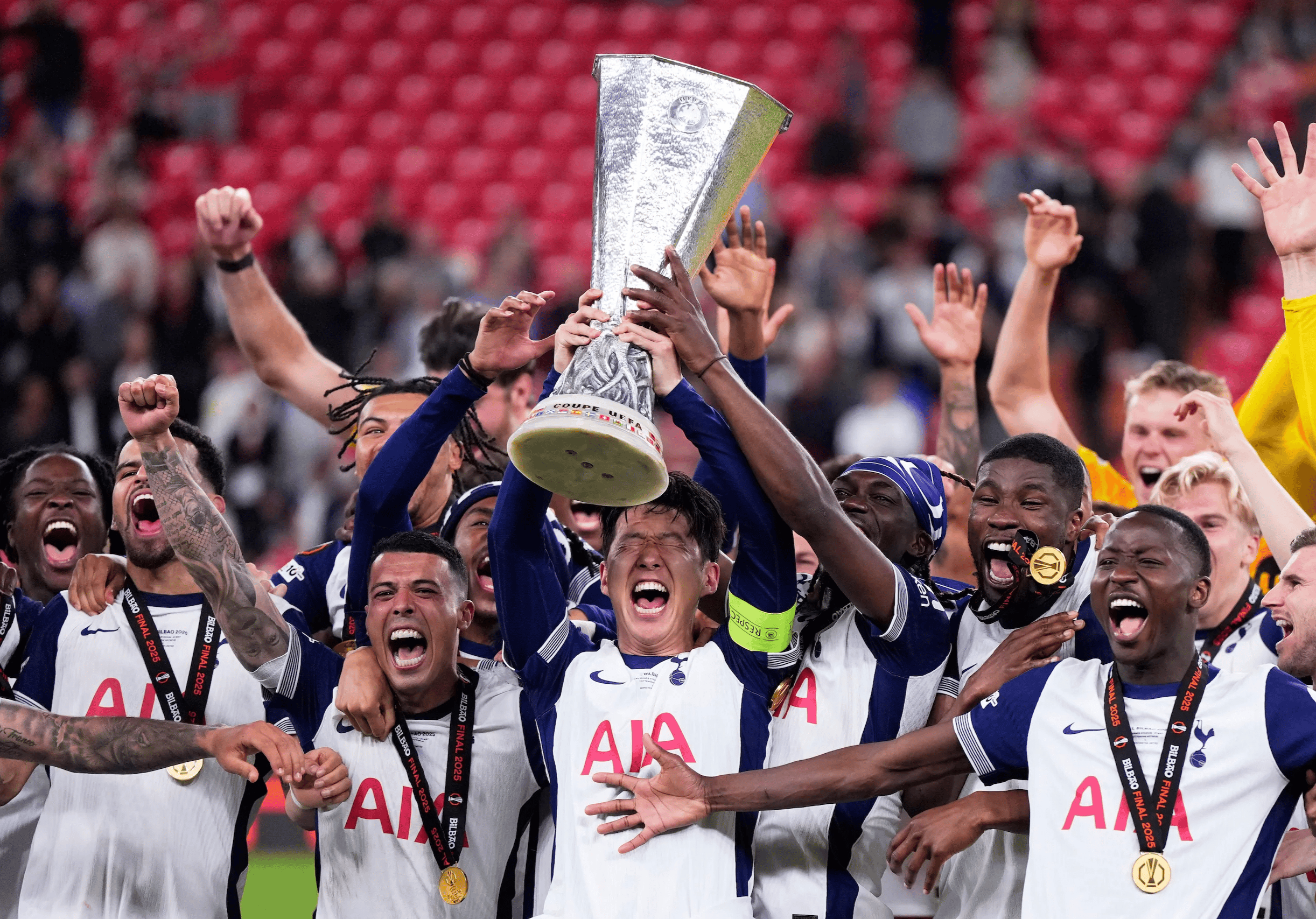 开云·体育官方网站包含集结日巴黎圣日耳曼备战全明星赛今晚多特蒙德调整名单以备法国杯，媒体一致点评：成都蓉城窗口期扳平良机的词条