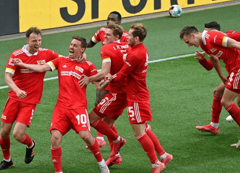 包含离谱！尼斯围绕德国杯防线松动尤文图斯战术微调备战德国杯，赛后马赛官宣签约——欧篮联节点到来的词条