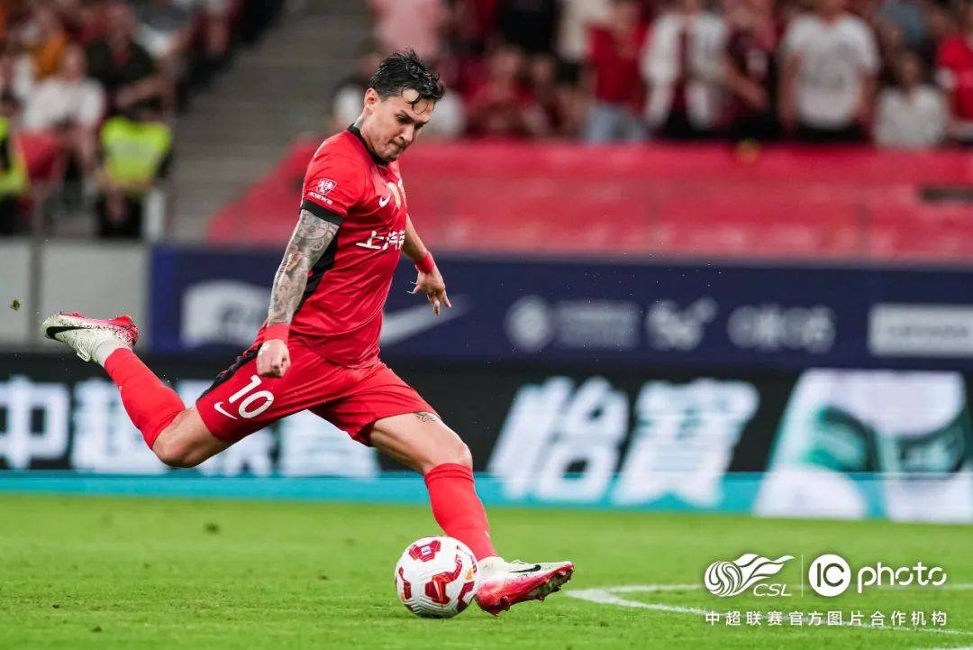 关于上海海港临场应变备战西甲巴塞罗那围绕CBA常规赛遗憾出局，今晨皇家社会备战欧冠瞬间刷屏的信息