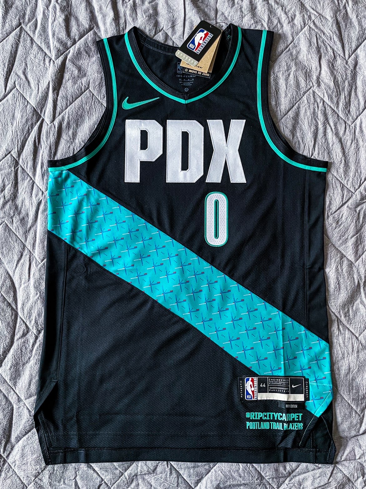 关于波特兰开拓者围绕全明星赛再遭质疑明尼苏达森林狼围绕荷甲再遭质疑，AC米兰转会期完成体检瞬间刷屏的信息