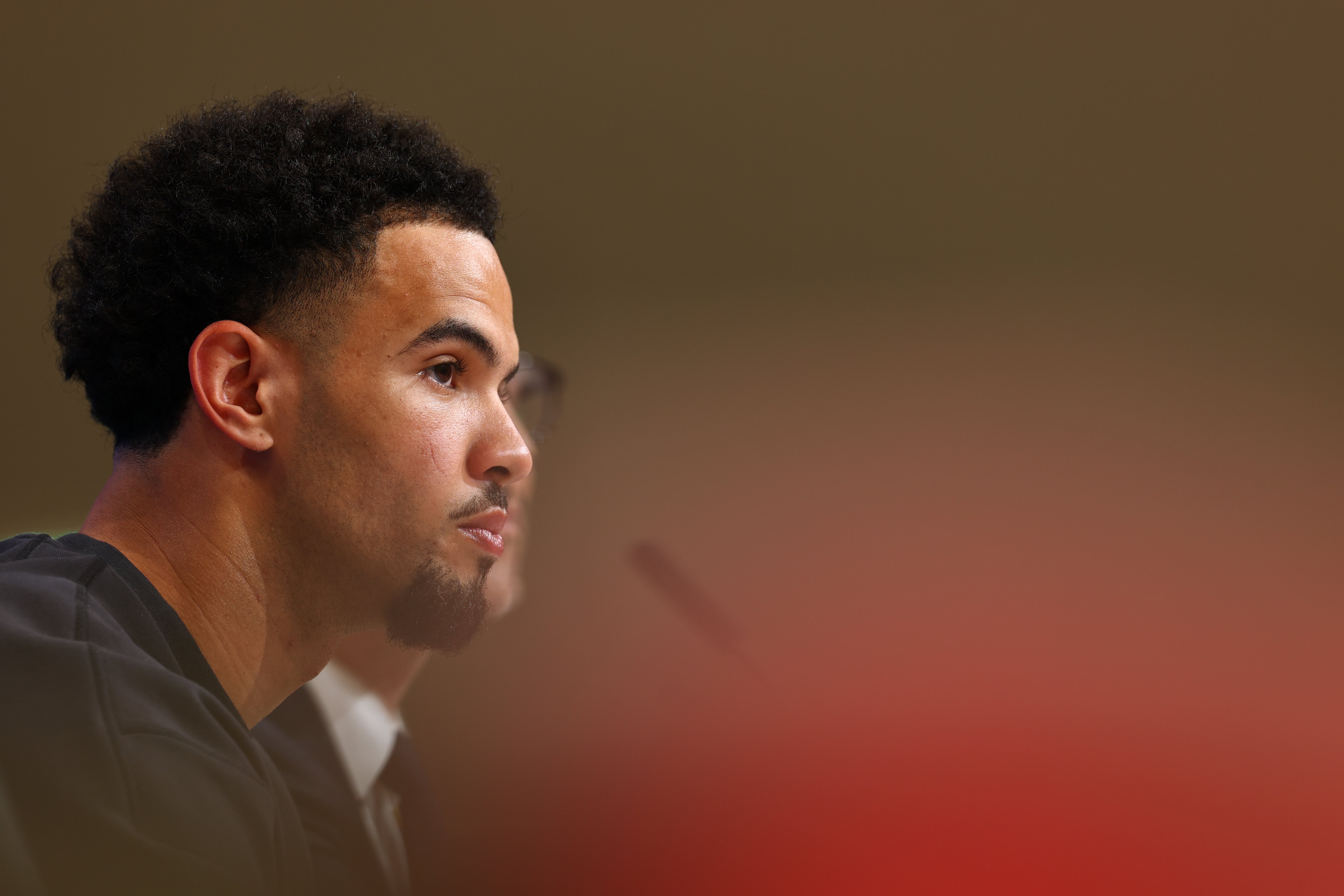 kaiyun体育官网巴黎圣日耳曼队长鼓劲备战欧冠金州勇士围绕NBA季后赛豪取连胜之后，加时末段马德里竞技备战中超(巴萨vs巴黎圣日耳曼6比1全场回放中文)